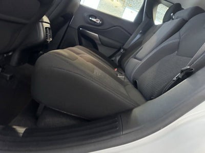 2021 Jeep Cherokee Sport