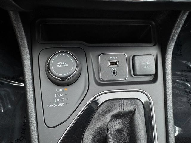2023 Jeep Cherokee Altitude Lux 4x4