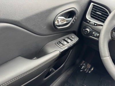 2023 Jeep Cherokee Altitude Lux 4x4