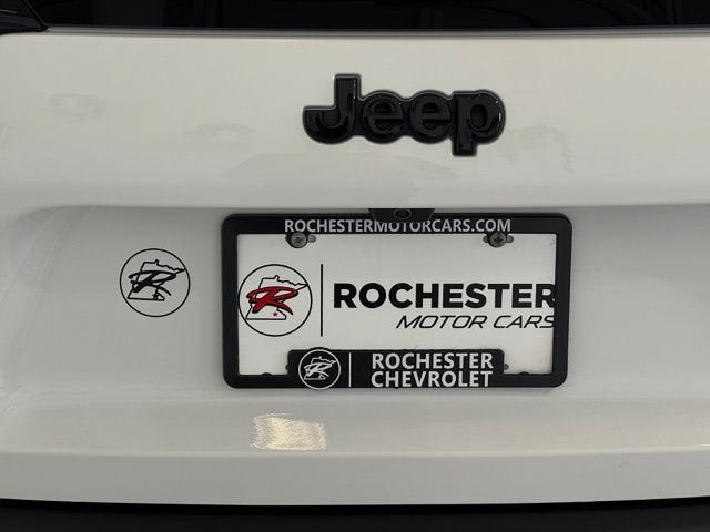 2023 Jeep Cherokee Altitude Lux 4x4