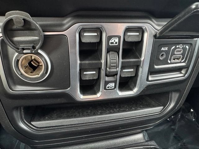 2020 Jeep Gladiator Overland 4x4
