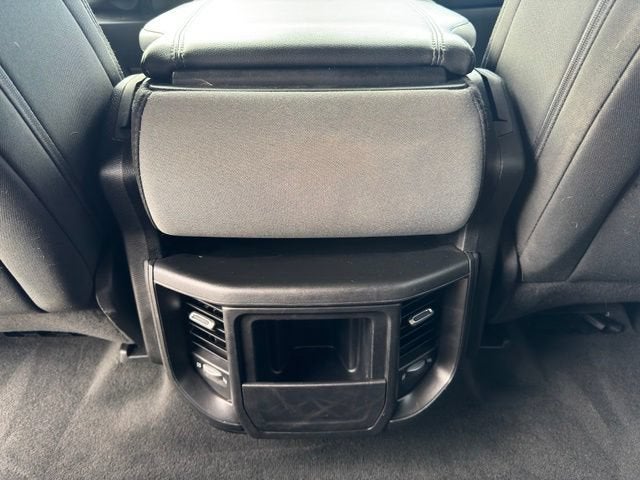 2021 RAM 1500 Big Horn Crew Cab 4x4 5'7" Box