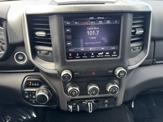 2021 RAM 1500 Big Horn Crew Cab 4x4 5'7" Box