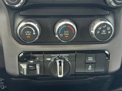 2021 RAM 1500 Big Horn Crew Cab 4x4 5'7" Box