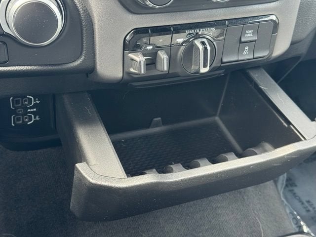2021 RAM 1500 Big Horn Crew Cab 4x4 5'7" Box
