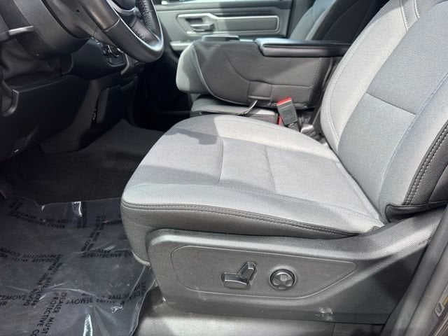 2021 RAM 1500 Big Horn Crew Cab 4x4 5'7" Box