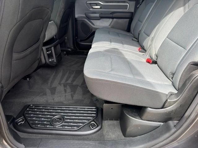2021 RAM 1500 Big Horn Crew Cab 4x4 5'7" Box
