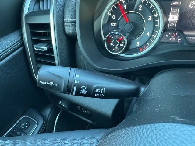 2022 RAM 1500 Laramie Crew Cab 4x4 5'7" Box