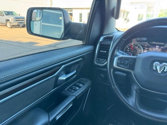 2022 RAM 1500 Laramie Crew Cab 4x4 5'7" Box