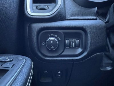 2022 RAM 1500 Laramie Crew Cab 4x4 5'7" Box
