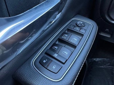 2022 RAM 1500 Laramie Crew Cab 4x4 6'4" Box