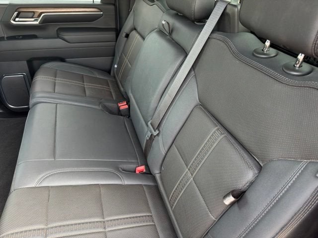 2024 Chevrolet Silverado 3500 HD High Country DRW