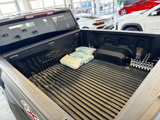 2022 Chevrolet Silverado 1500 LTD LT (2FL)