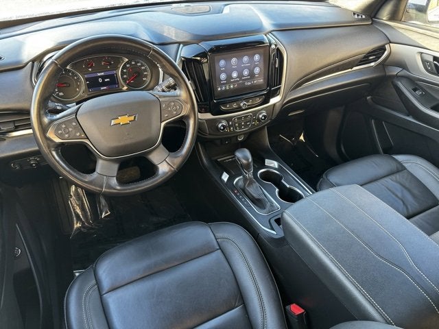 2022 Chevrolet Traverse LT Leather