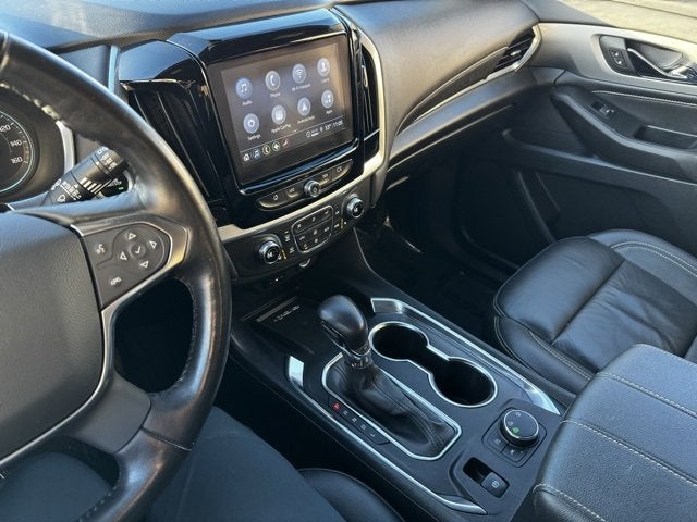 2022 Chevrolet Traverse LT Leather