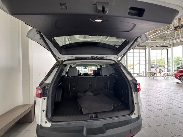 2021 Chevrolet Traverse LT Leather