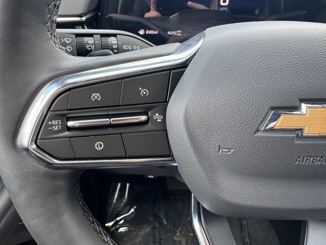 2025 Chevrolet Suburban LT