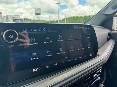 2025 Chevrolet Suburban LT