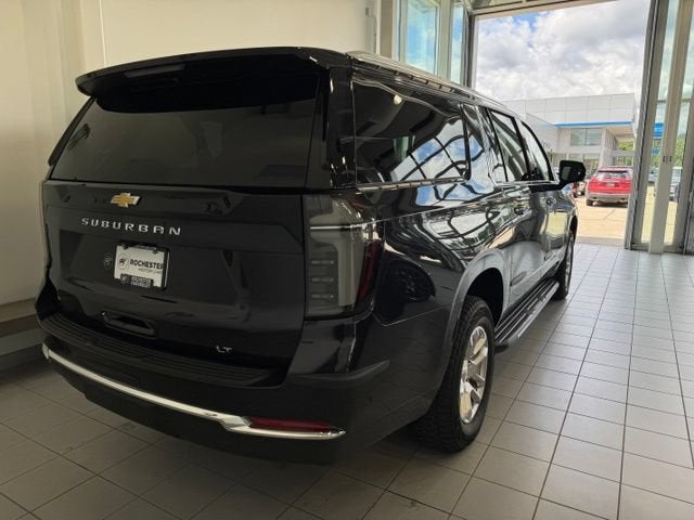 2025 Chevrolet Suburban LT
