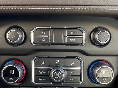 2022 Chevrolet Suburban LT