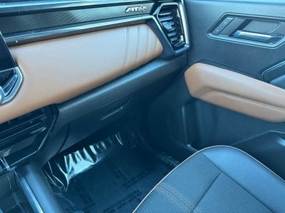 2024 GMC Canyon AT4