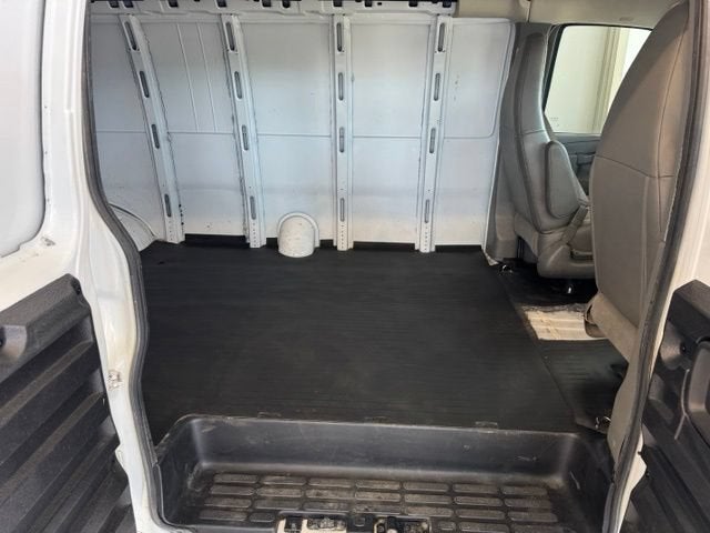2021 GMC Savana Cargo 3500 Work Van