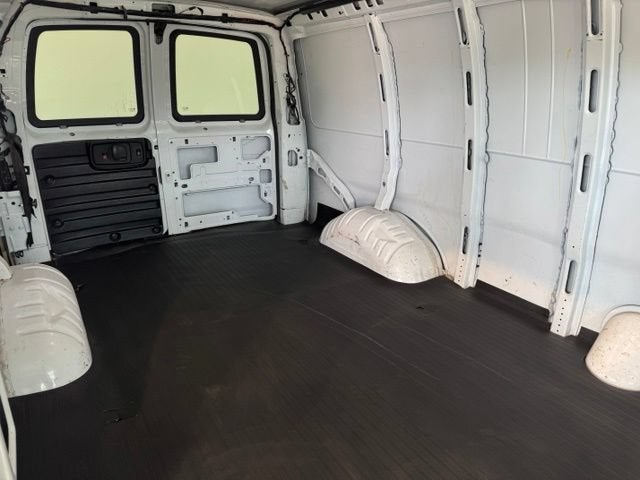 2021 GMC Savana Cargo 3500 Work Van