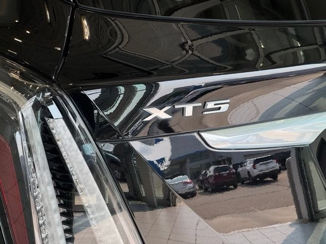 2023 Cadillac XT5 AWD Sport