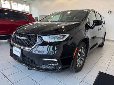 2024 Chrysler Pacifica Hybrid Select