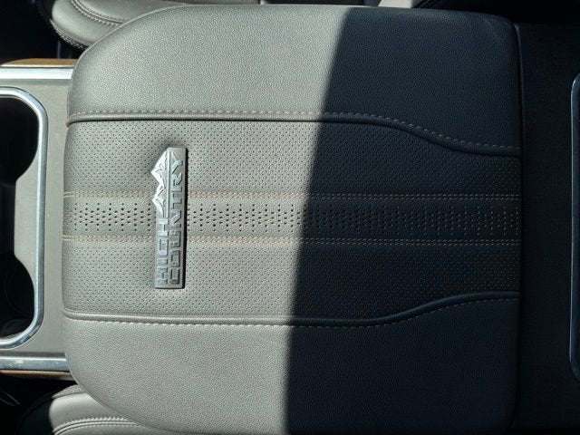 2025 Chevrolet Silverado 3500 HD High Country