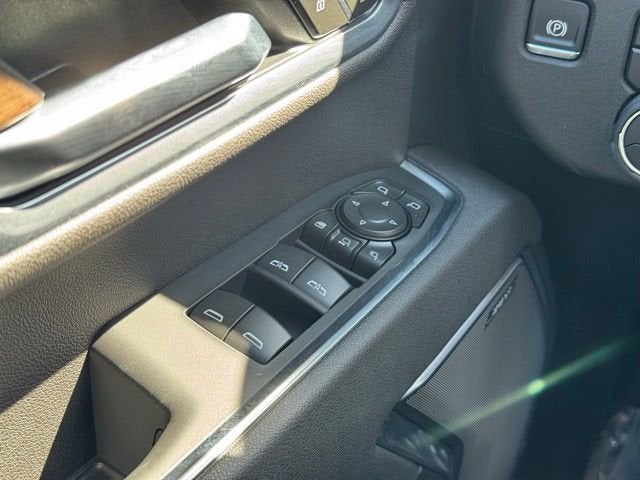 2025 Chevrolet Silverado 3500 HD High Country