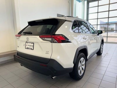 2020 Toyota RAV4 LE