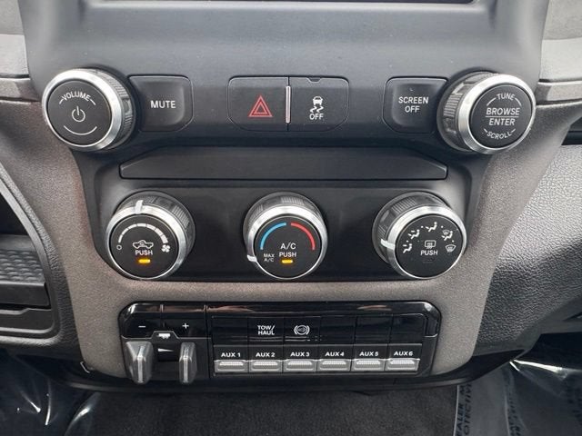2021 RAM 2500 Tradesman Crew Cab 4x4 6'4" Box