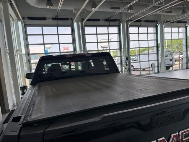 2022 GMC Sierra 1500 Limited AT4