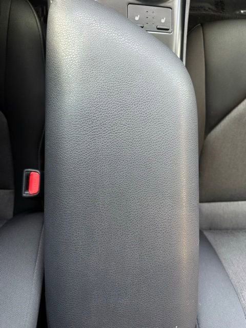 2018 Toyota Camry Hybrid LE