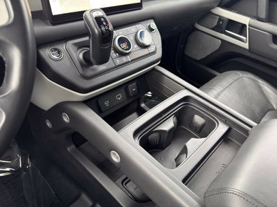 2023 Land Rover Defender 130 SE