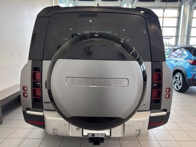 2023 Land Rover Defender 130 SE