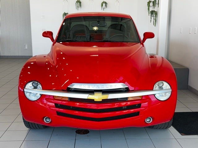 2004 Chevrolet SSR Base