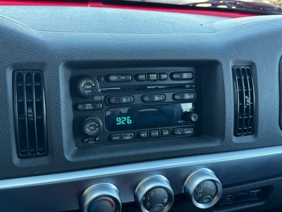 2004 Chevrolet SSR Base