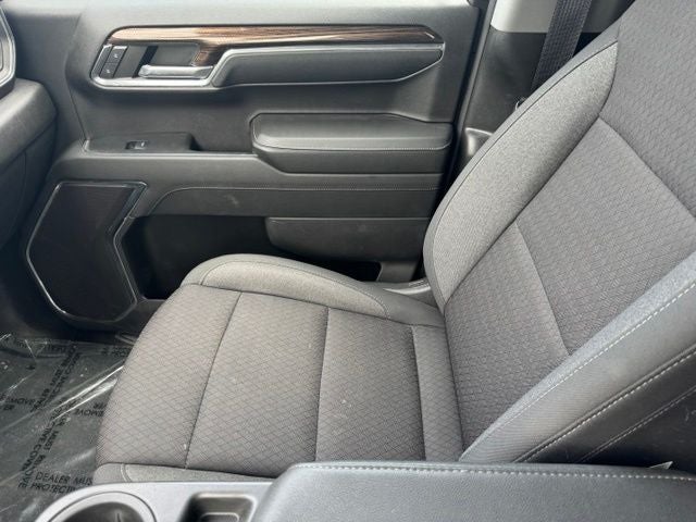 2024 Chevrolet Silverado 1500 LT LT1