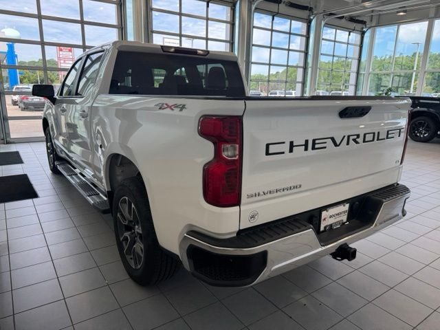 2024 Chevrolet Silverado 1500 LT LT1