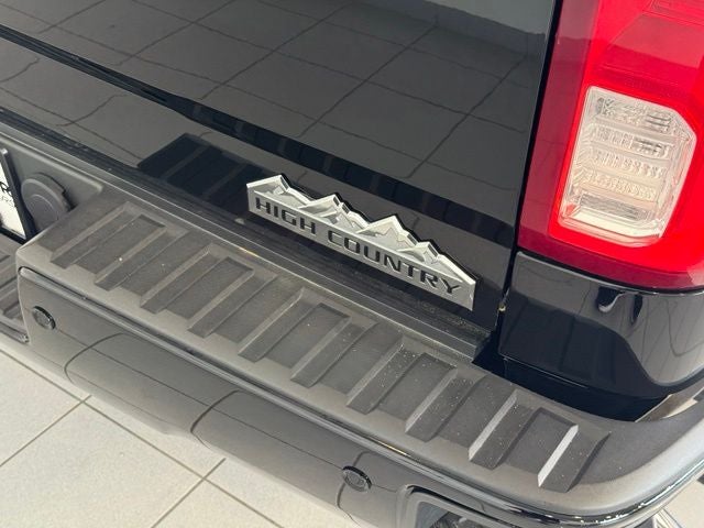 2017 Chevrolet Silverado 1500 High Country