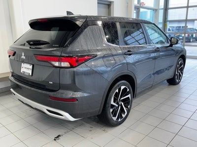 2024 Mitsubishi Outlander SE
