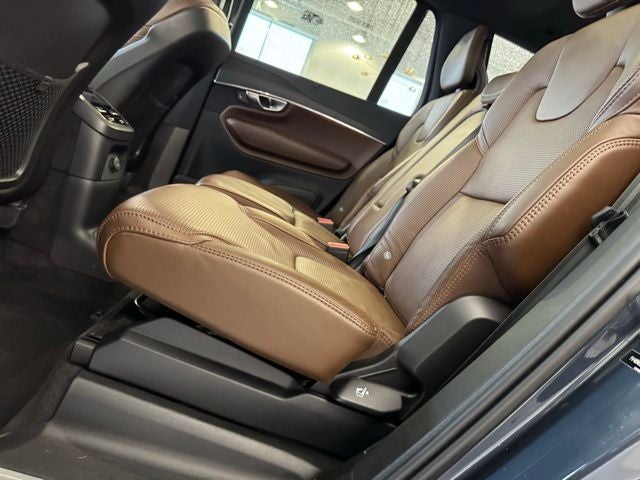 2021 Volvo XC90 Recharge Plug-In Hybrid T8 Inscription 7 Passenger