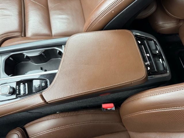 2021 Volvo XC90 Recharge Plug-In Hybrid T8 Inscription 7 Passenger