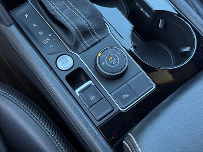 2022 Volkswagen Atlas Cross Sport 2.0T SEL R-Line