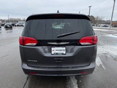 2023 Chrysler Voyager LX