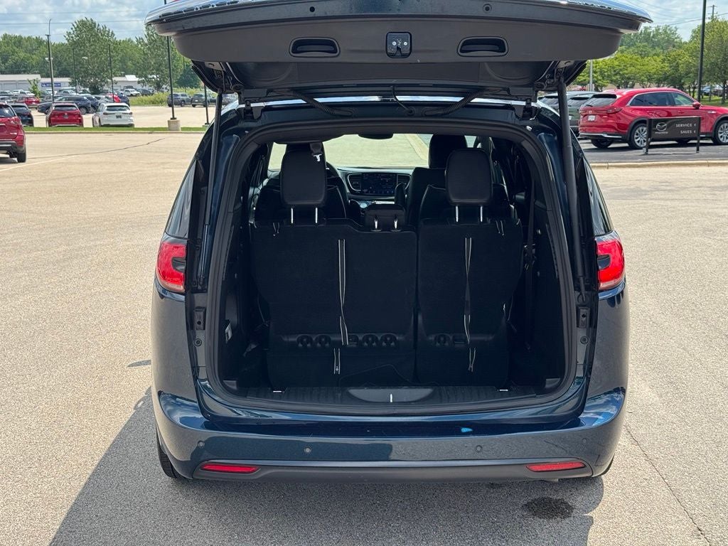 2025 Chrysler Pacifica Limited