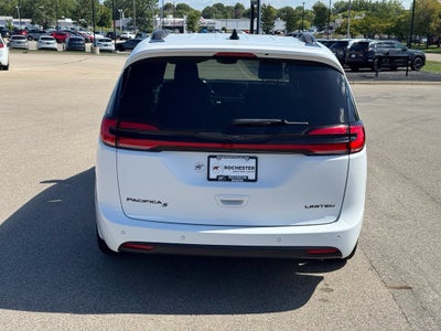 2025 Chrysler Pacifica Limited