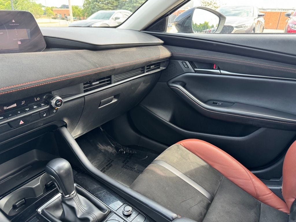 2024 Mazda Mazda3 2.5 Carbon Turbo